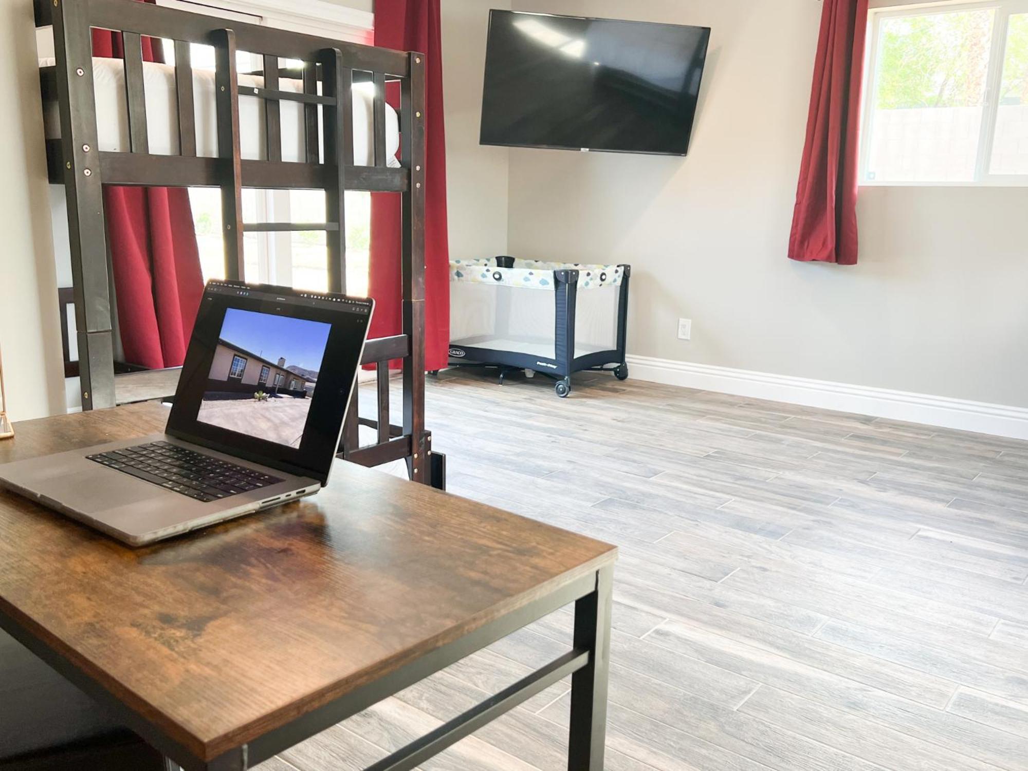 Lux Private Home - Pool, Billiards, 8 Smart Tvs, Board Games, Cotton Bedding - The Stone Sanctuary At Mccullough Hills Trailhead Las Vegas Buitenkant foto
