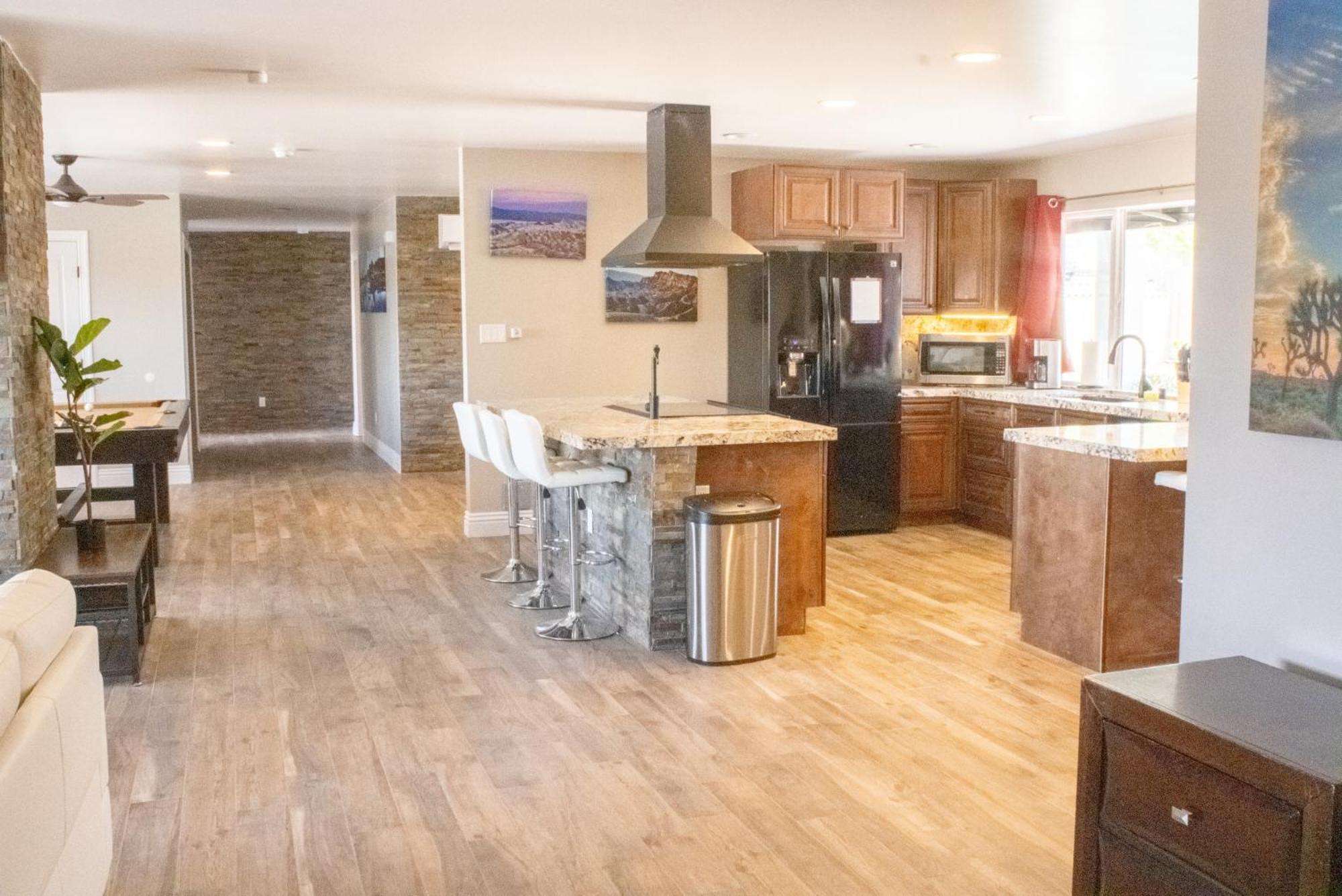Lux Private Home - Pool, Billiards, 8 Smart Tvs, Board Games, Cotton Bedding - The Stone Sanctuary At Mccullough Hills Trailhead Las Vegas Buitenkant foto