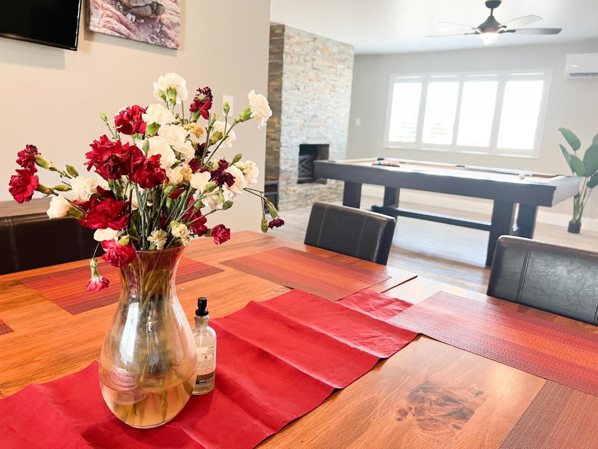 Lux Private Home - Pool, Billiards, 8 Smart Tvs, Board Games, Cotton Bedding - The Stone Sanctuary At Mccullough Hills Trailhead Las Vegas Buitenkant foto