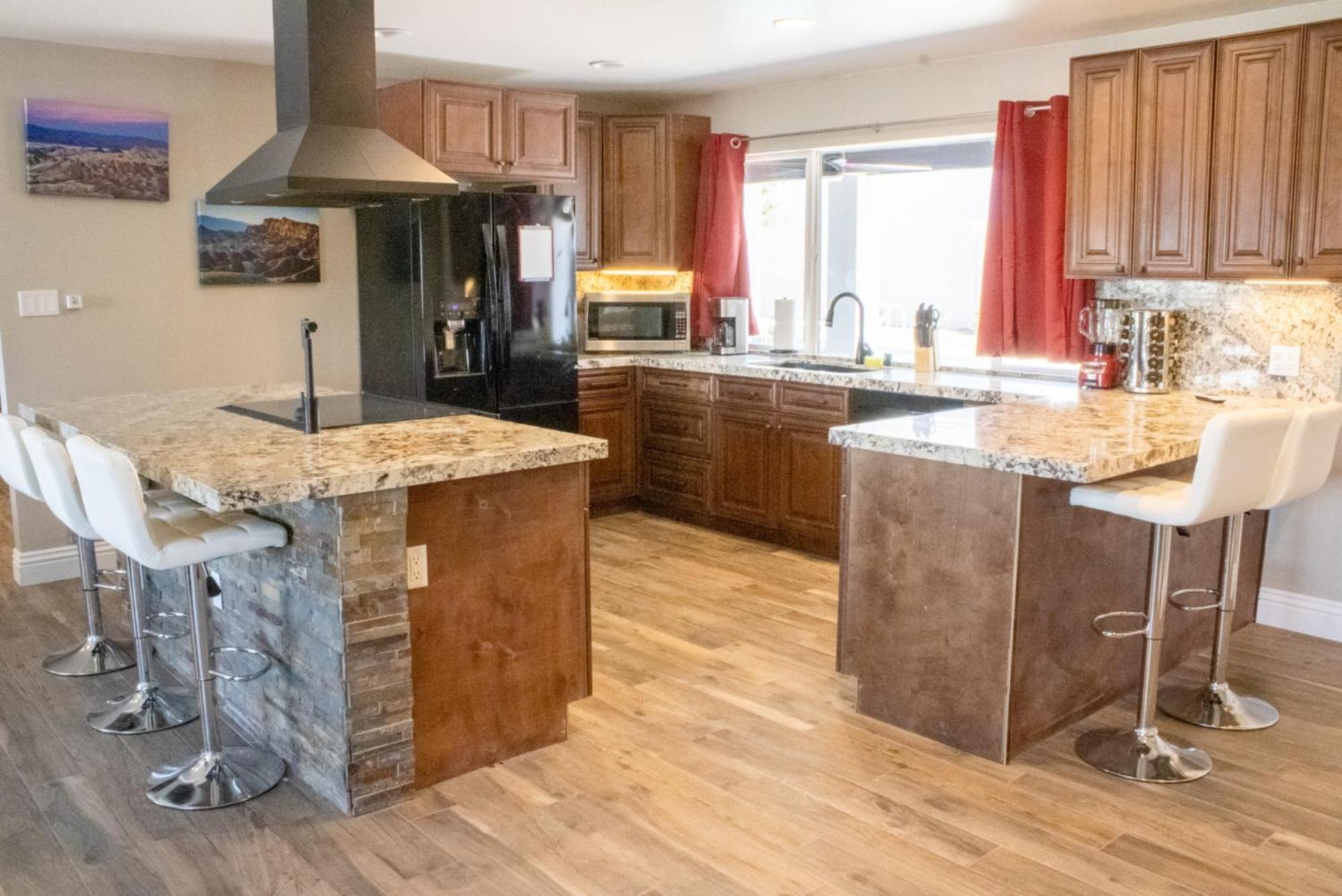 Lux Private Home - Pool, Billiards, 8 Smart Tvs, Board Games, Cotton Bedding - The Stone Sanctuary At Mccullough Hills Trailhead Las Vegas Buitenkant foto